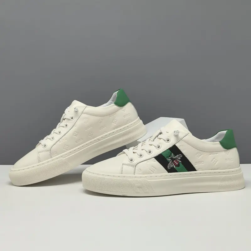 Men's Fashion Embossed Leather Flat Casual Shoes