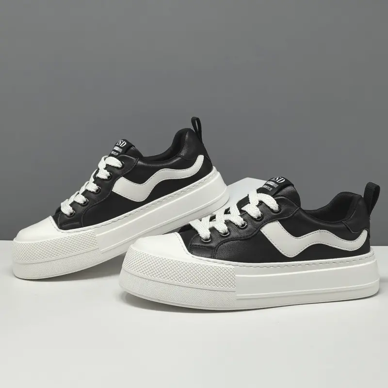 Men's Fashion Quilted Leather Flat Casual Sneakers