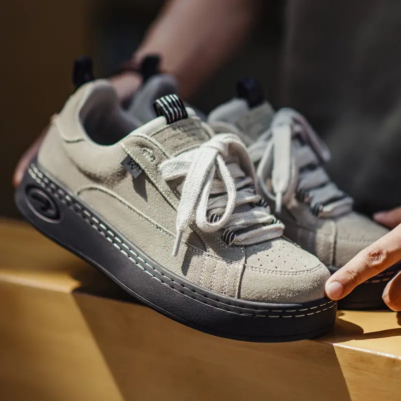 Men's Low Top Casual Leather Skate Shoes