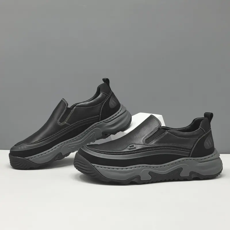 Men's Minimalist Plain Black Slip-on Casual Shoes
