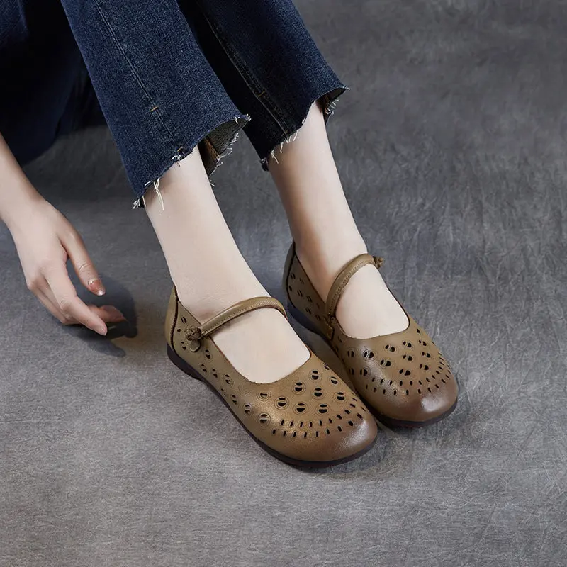 Women Retro Hollow Leather Soft Casual Flats